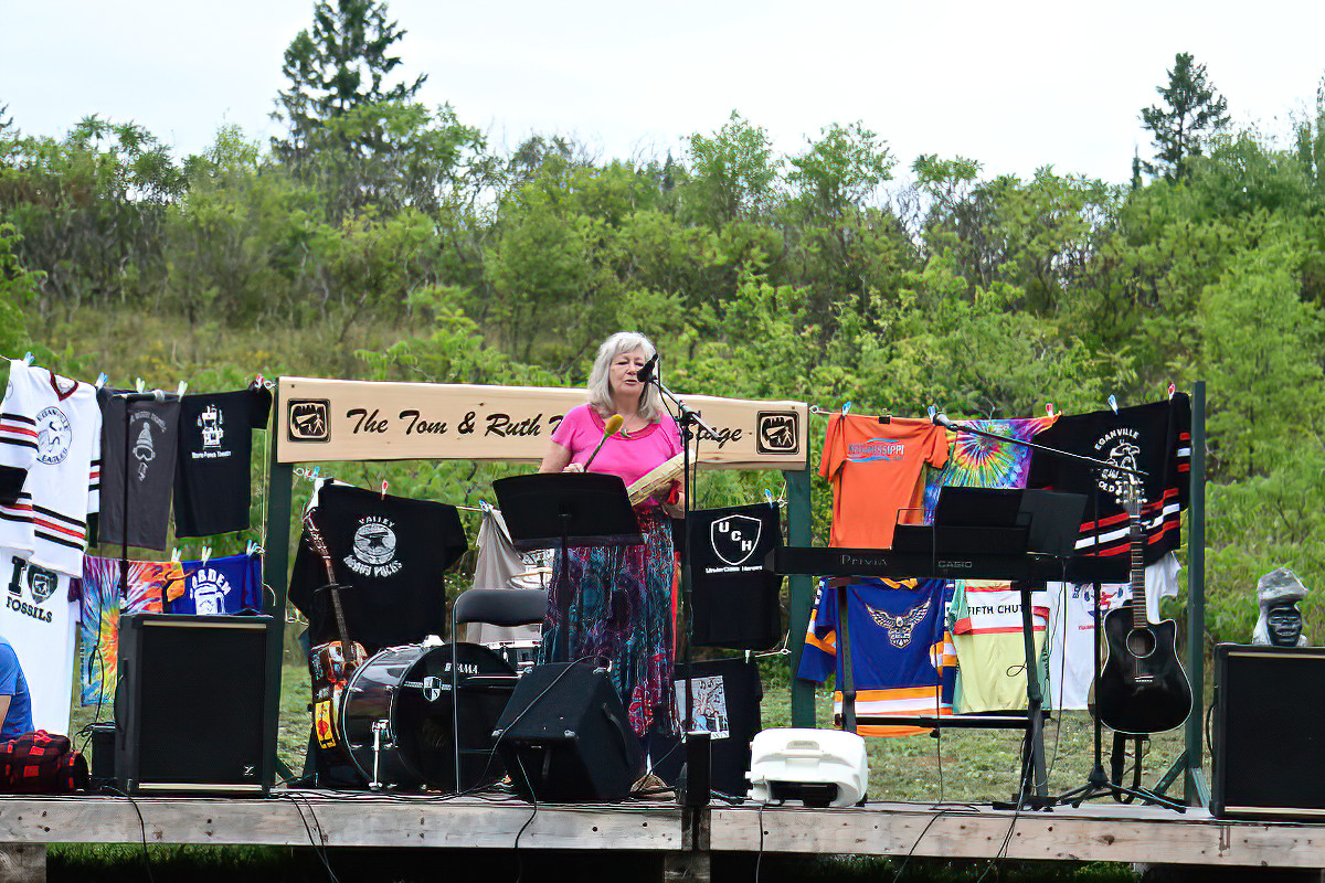 Roberta Del Picca & Algonquin Land Acknowledgement 