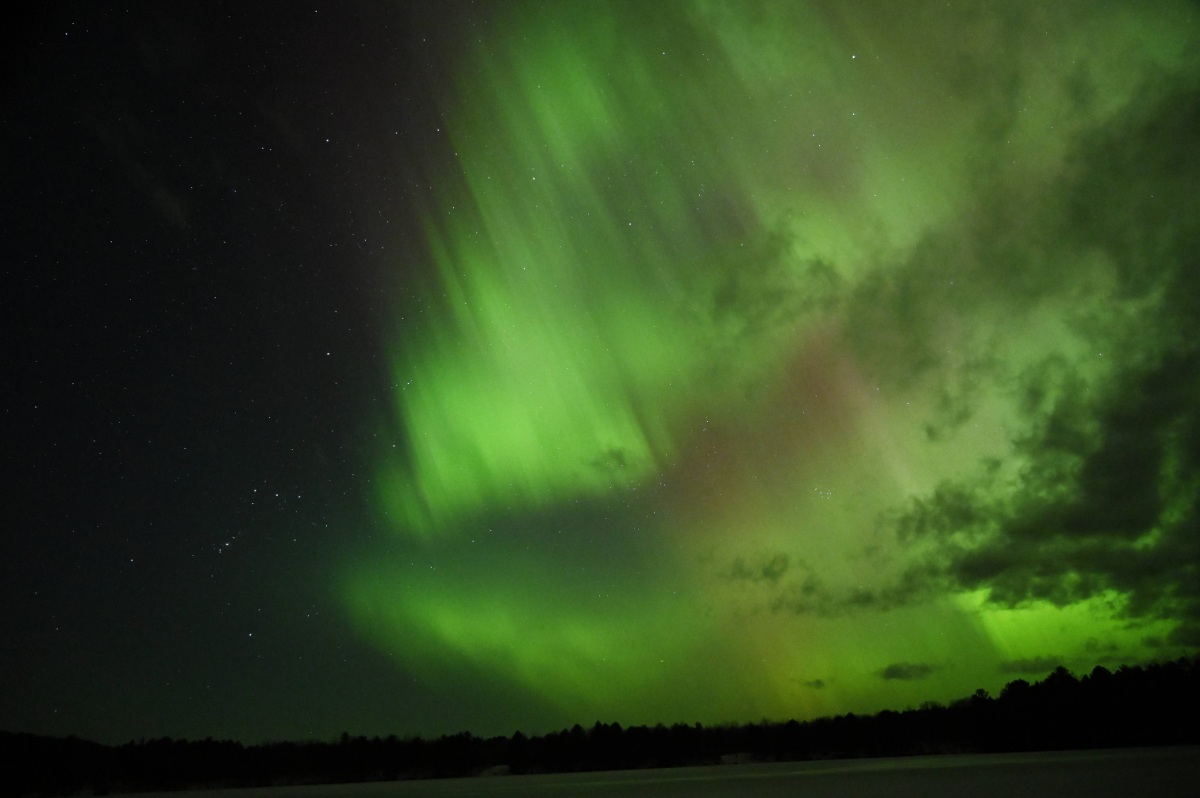This night the display extended into the southern sky around and covering Orion