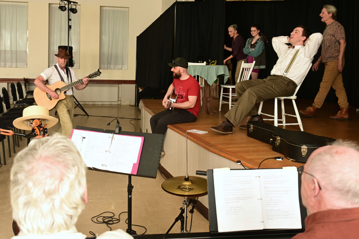 Relaxing and setting up at the Ukranian Friendship Centre in Ottawa